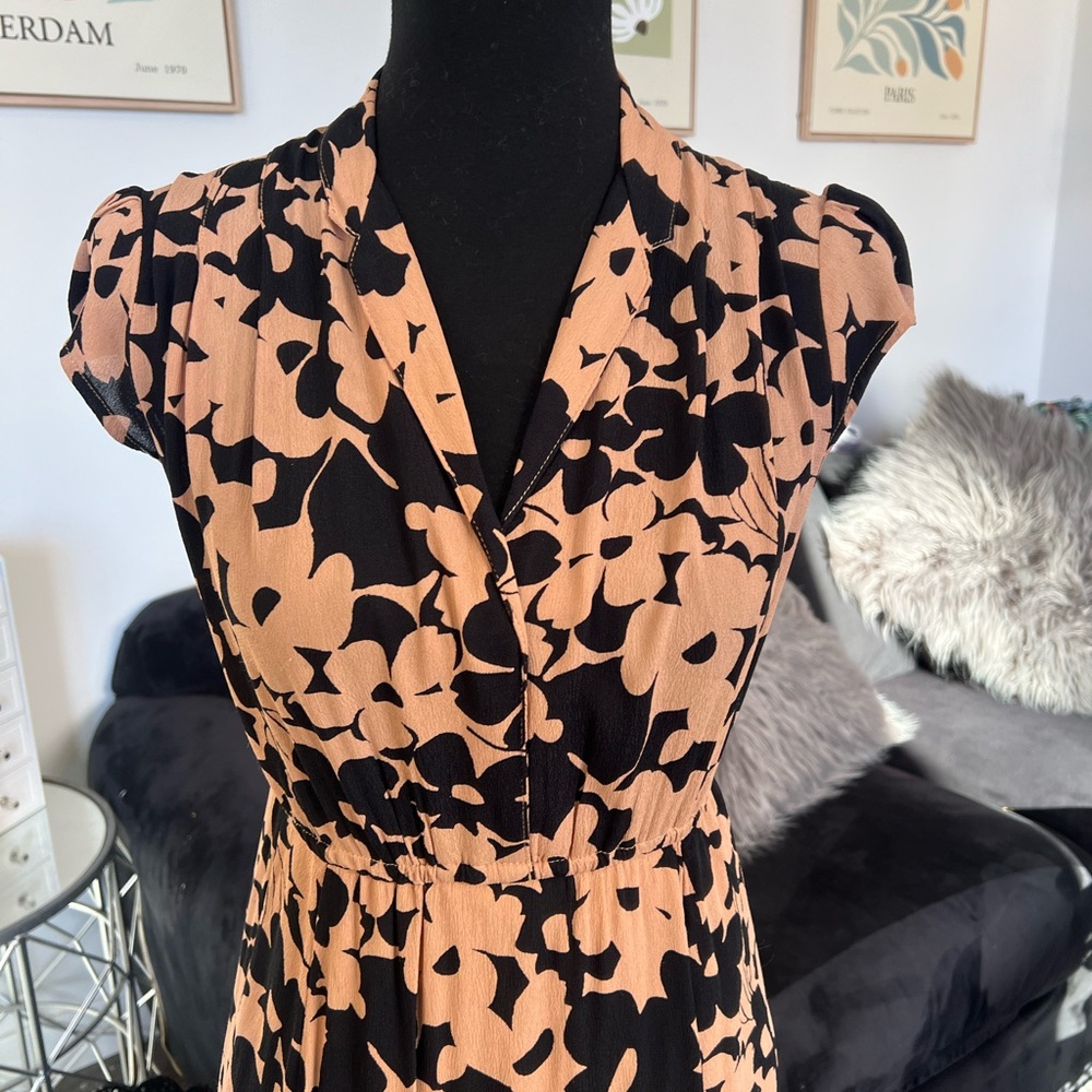 Urban Outfitters Black and Tan Floral Midi Dress - Picture 3 of 7